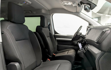 Peugeot Traveller I, 2019 год, 3 075 000 рублей, 24 фотография