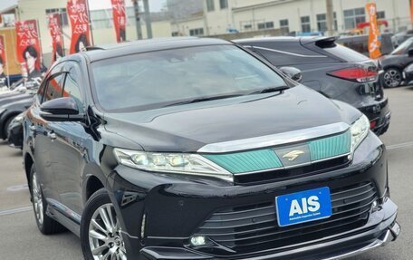 Toyota Harrier, 2019 год, 2 320 000 рублей, 2 фотография