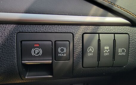 Toyota Harrier, 2019 год, 2 320 000 рублей, 14 фотография