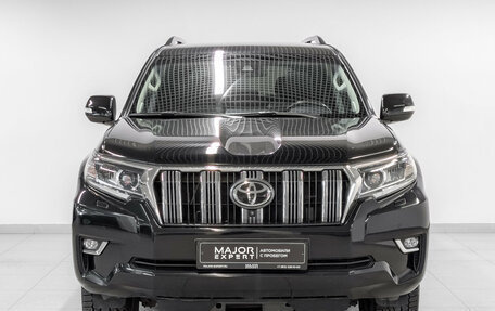 Toyota Land Cruiser Prado 150 рестайлинг 2, 2020 год, 5 850 000 рублей, 2 фотография