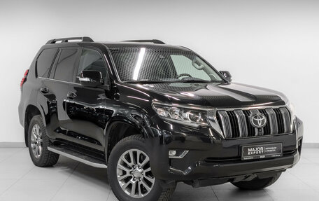 Toyota Land Cruiser Prado 150 рестайлинг 2, 2020 год, 5 850 000 рублей, 3 фотография