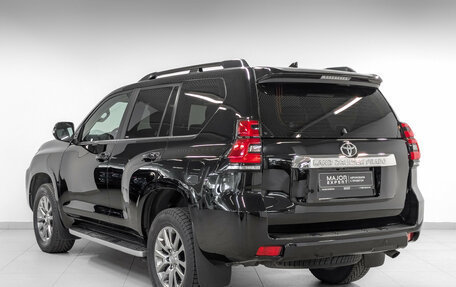 Toyota Land Cruiser Prado 150 рестайлинг 2, 2020 год, 5 850 000 рублей, 7 фотография