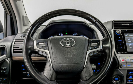 Toyota Land Cruiser Prado 150 рестайлинг 2, 2020 год, 5 850 000 рублей, 22 фотография