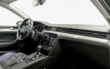 Volkswagen Passat B8 рестайлинг, 2020 год, 2 945 000 рублей, 11 фотография
