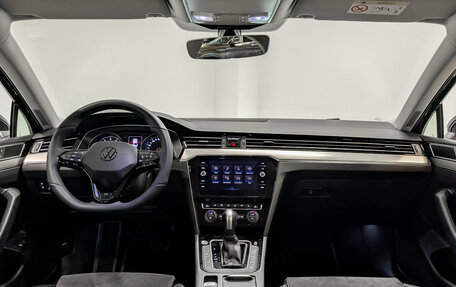 Volkswagen Passat B8 рестайлинг, 2020 год, 2 945 000 рублей, 14 фотография