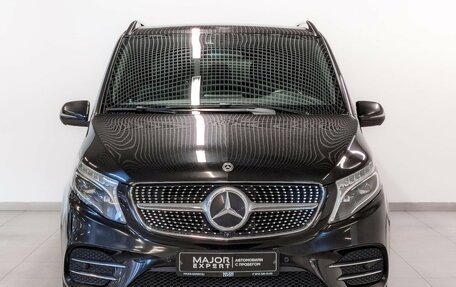 Mercedes-Benz V-Класс, 2021 год, 5 900 000 рублей, 2 фотография