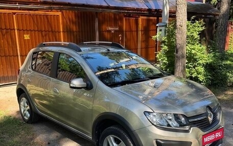 Renault Sandero II рестайлинг, 2016 год, 950 000 рублей, 5 фотография