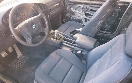BMW 3 серия, 1995 год, 300 000 рублей, 3 фотография