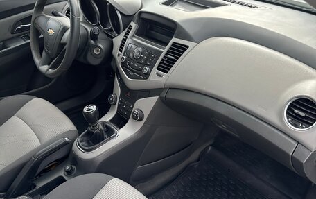 Chevrolet Cruze II, 2009 год, 480 000 рублей, 18 фотография