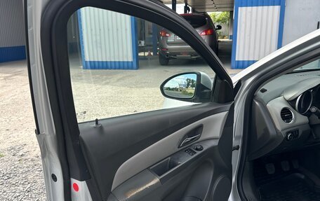 Chevrolet Cruze II, 2009 год, 480 000 рублей, 14 фотография