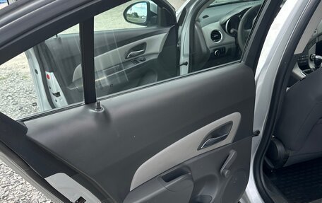 Chevrolet Cruze II, 2009 год, 480 000 рублей, 13 фотография