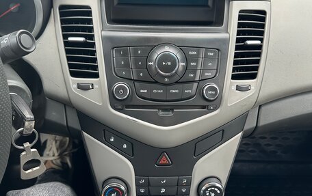 Chevrolet Cruze II, 2009 год, 480 000 рублей, 19 фотография