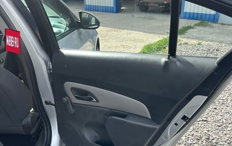 Chevrolet Cruze II, 2009 год, 480 000 рублей, 15 фотография