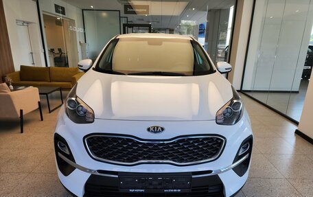 KIA Sportage IV рестайлинг, 2021 год, 2 490 000 рублей, 2 фотография