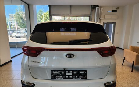 KIA Sportage IV рестайлинг, 2021 год, 2 490 000 рублей, 5 фотография