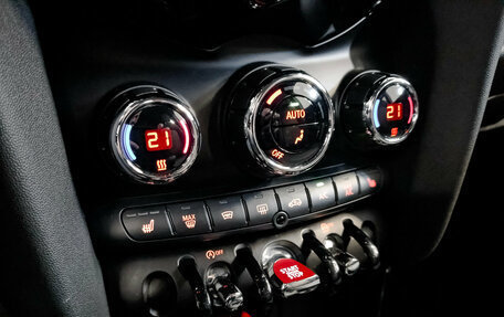 MINI Hatch, 2021 год, 2 640 000 рублей, 21 фотография