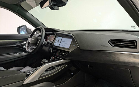 Geely Tugella FY11, 2024 год, 3 260 000 рублей, 13 фотография