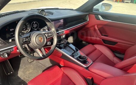 Porsche 911, 2022 год, 18 700 000 рублей, 10 фотография