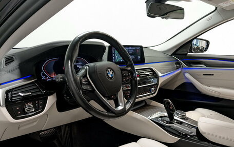 BMW 5 серия, 2019 год, 4 350 000 рублей, 17 фотография