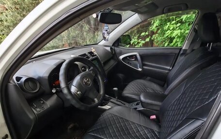 Toyota RAV4, 2010 год, 1 630 000 рублей, 9 фотография