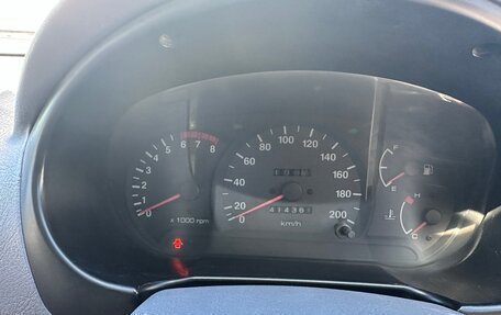 Hyundai Accent II, 2001 год, 310 000 рублей, 13 фотография