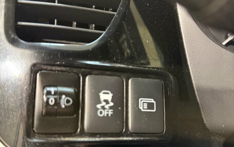 Mitsubishi Outlander III рестайлинг 3, 2015 год, 1 620 000 рублей, 12 фотография