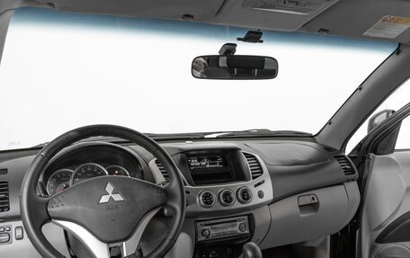 Mitsubishi L200 IV рестайлинг, 2011 год, 1 330 000 рублей, 5 фотография