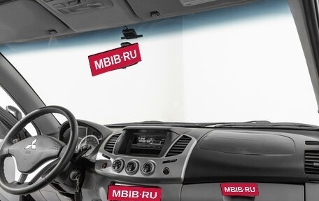 Mitsubishi L200 IV рестайлинг, 2011 год, 1 330 000 рублей, 6 фотография