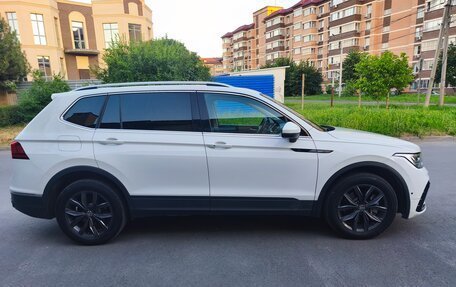 Volkswagen Tiguan II, 2022 год, 3 490 000 рублей, 4 фотография