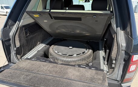 Land Rover Range Rover IV рестайлинг, 2015 год, 3 300 000 рублей, 14 фотография