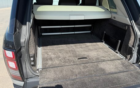Land Rover Range Rover IV рестайлинг, 2015 год, 3 300 000 рублей, 15 фотография