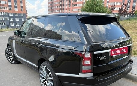 Land Rover Range Rover IV рестайлинг, 2015 год, 3 300 000 рублей, 2 фотография