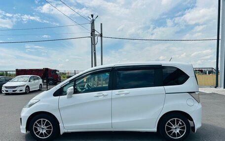 Honda Freed I, 2015 год, 1 449 999 рублей, 3 фотография