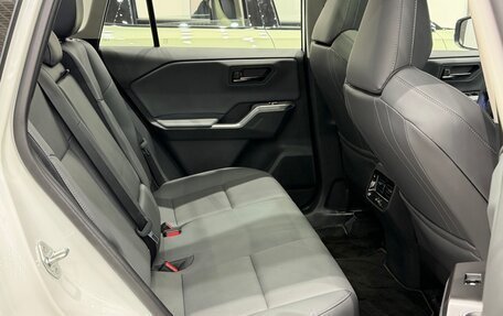 Toyota RAV4, 2025 год, 4 100 000 рублей, 9 фотография