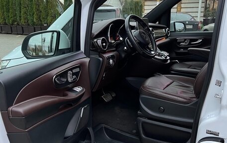 Mercedes-Benz V-Класс, 2015 год, 3 550 000 рублей, 4 фотография