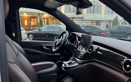 Mercedes-Benz V-Класс, 2015 год, 3 550 000 рублей, 5 фотография