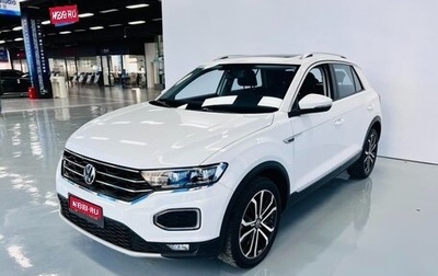 Volkswagen T-Roc I, 2022 год, 1 598 000 рублей, 1 фотография