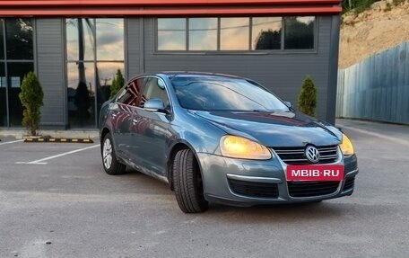 Volkswagen Jetta VI, 2007 год, 350 000 рублей, 2 фотография