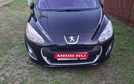 Peugeot 308 II, 2012 год, 850 000 рублей, 3 фотография