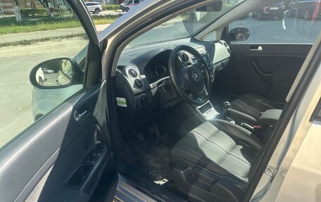 Volkswagen Golf Plus II, 2012 год, 500 000 рублей, 7 фотография