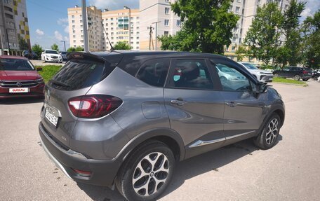 Renault Kaptur I рестайлинг, 2017 год, 1 850 000 рублей, 5 фотография