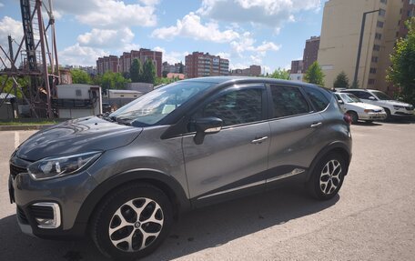 Renault Kaptur I рестайлинг, 2017 год, 1 850 000 рублей, 2 фотография