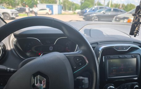 Renault Kaptur I рестайлинг, 2017 год, 1 850 000 рублей, 14 фотография