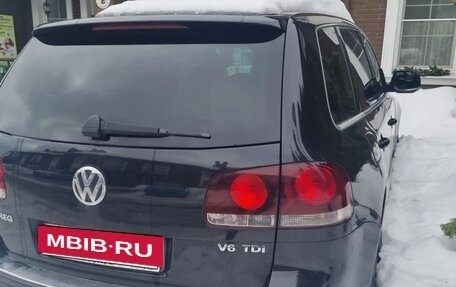 Volkswagen Touareg III, 2005 год, 462 500 рублей, 2 фотография