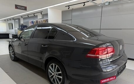 Volkswagen Passat B7, 2011 год, 1 299 000 рублей, 4 фотография