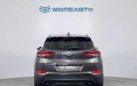 Hyundai Tucson III, 2018 год, 2 050 000 рублей, 6 фотография