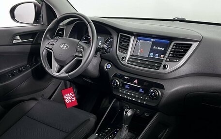 Hyundai Tucson III, 2018 год, 2 050 000 рублей, 13 фотография