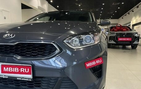 KIA cee'd III, 2020 год, 1 985 000 рублей, 9 фотография