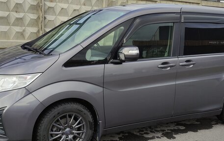 Honda Stepwgn IV, 2015 год, 1 388 000 рублей, 3 фотография