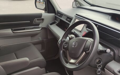 Honda Stepwgn IV, 2015 год, 1 388 000 рублей, 17 фотография